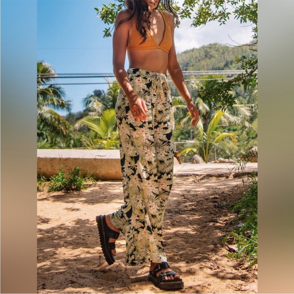 🌿 Volcom Frondly Fire Boho Floral Flowy Pull On Wide Leg Beach Pants Coastal 🌿